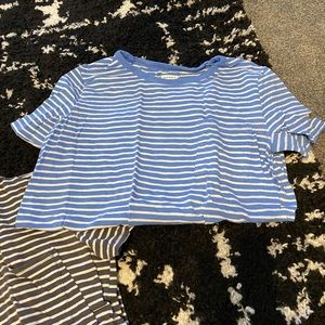 Old Navy boyfriend pocket tee, size XS